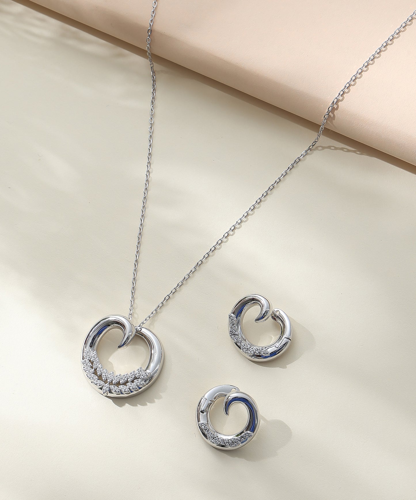 Siora Jewels Heart Loop 925 Silver Jewellery Set for Women | Rhodium Finish with Interlinked Hearts & Zircon Detailing