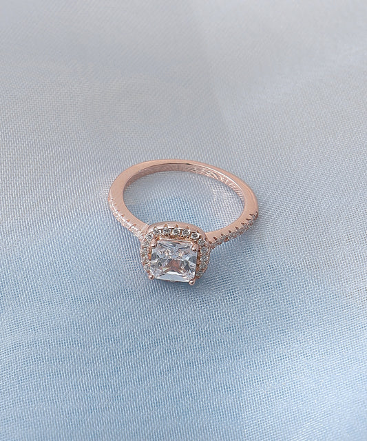 Siora Jewels Classic Cushion Halo 925 Sterling Silver Ring for Women | Rose Gold Finish with Cushion-Cut Zircon Centerpiece